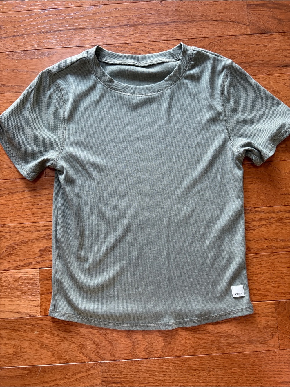 Vuori pose ribbed crew